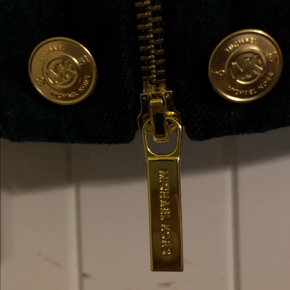 (NWOT) Michael Kors Dark Wash Jean Jacket w/GH - Picture 4 of 7